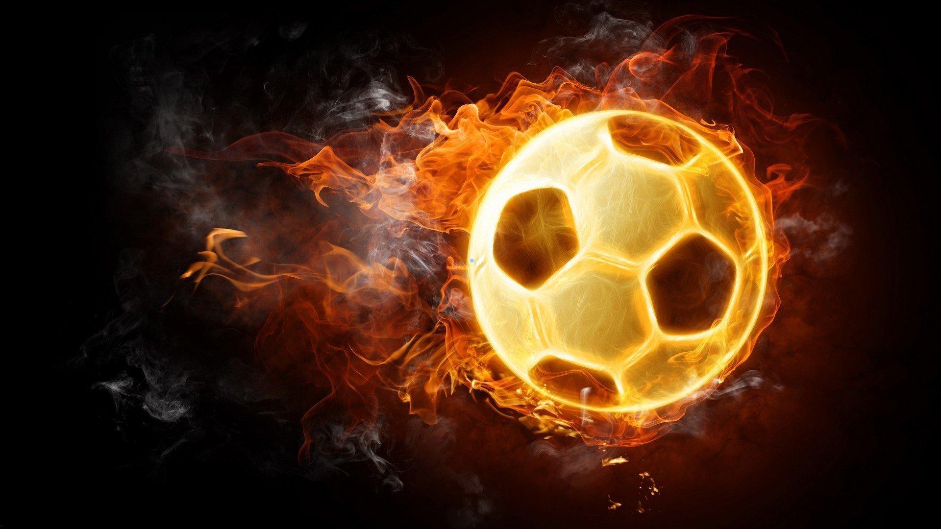 开云综合服务-周六意甲034焦点战，尤文图斯主场对决罗马，防守坚盾碰撞，欧冠悬念牵动联赛格局