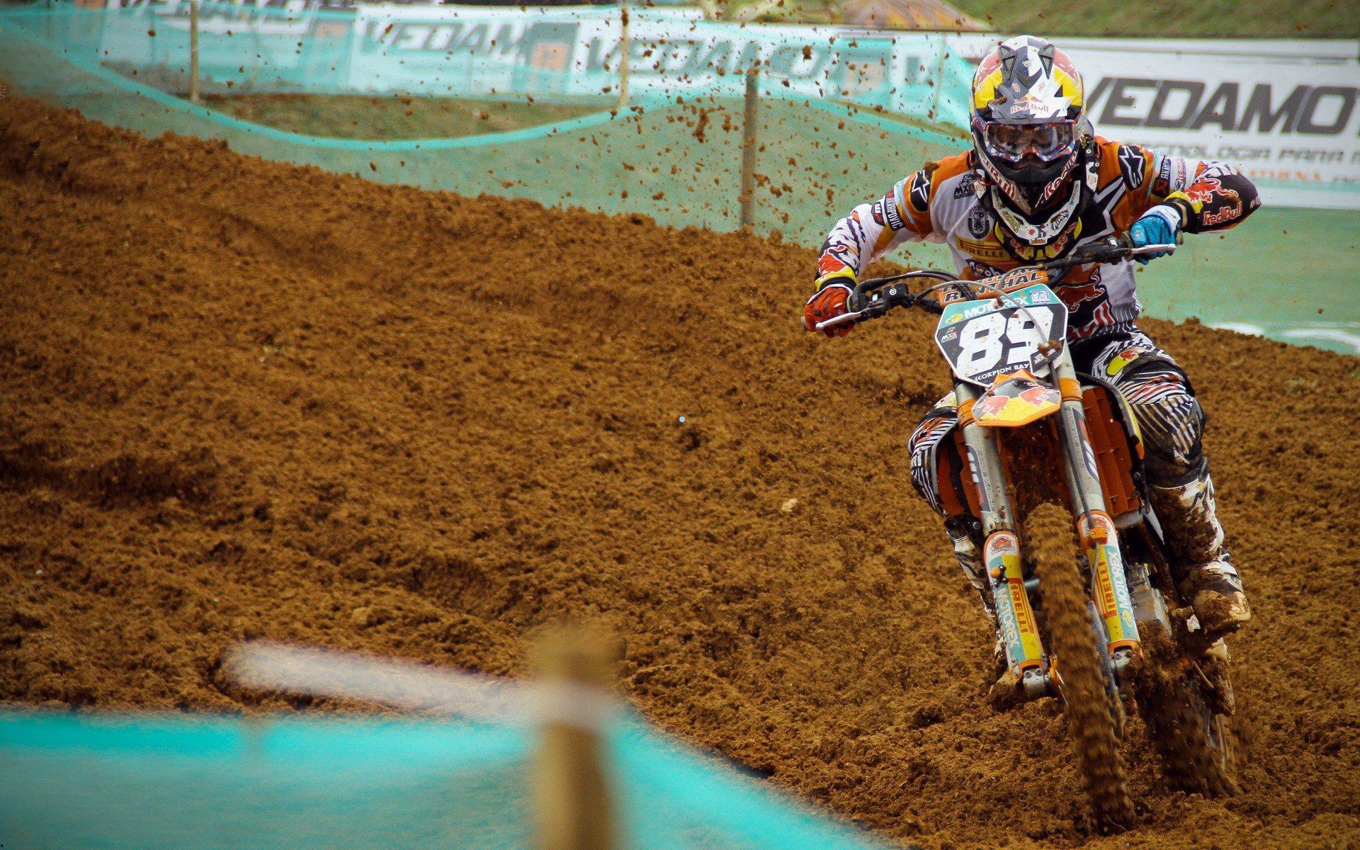 开云综合服务_利物浦英超历史出场榜揭晓，卡拉格508场傲视群雄，范戴克250场跻身前列