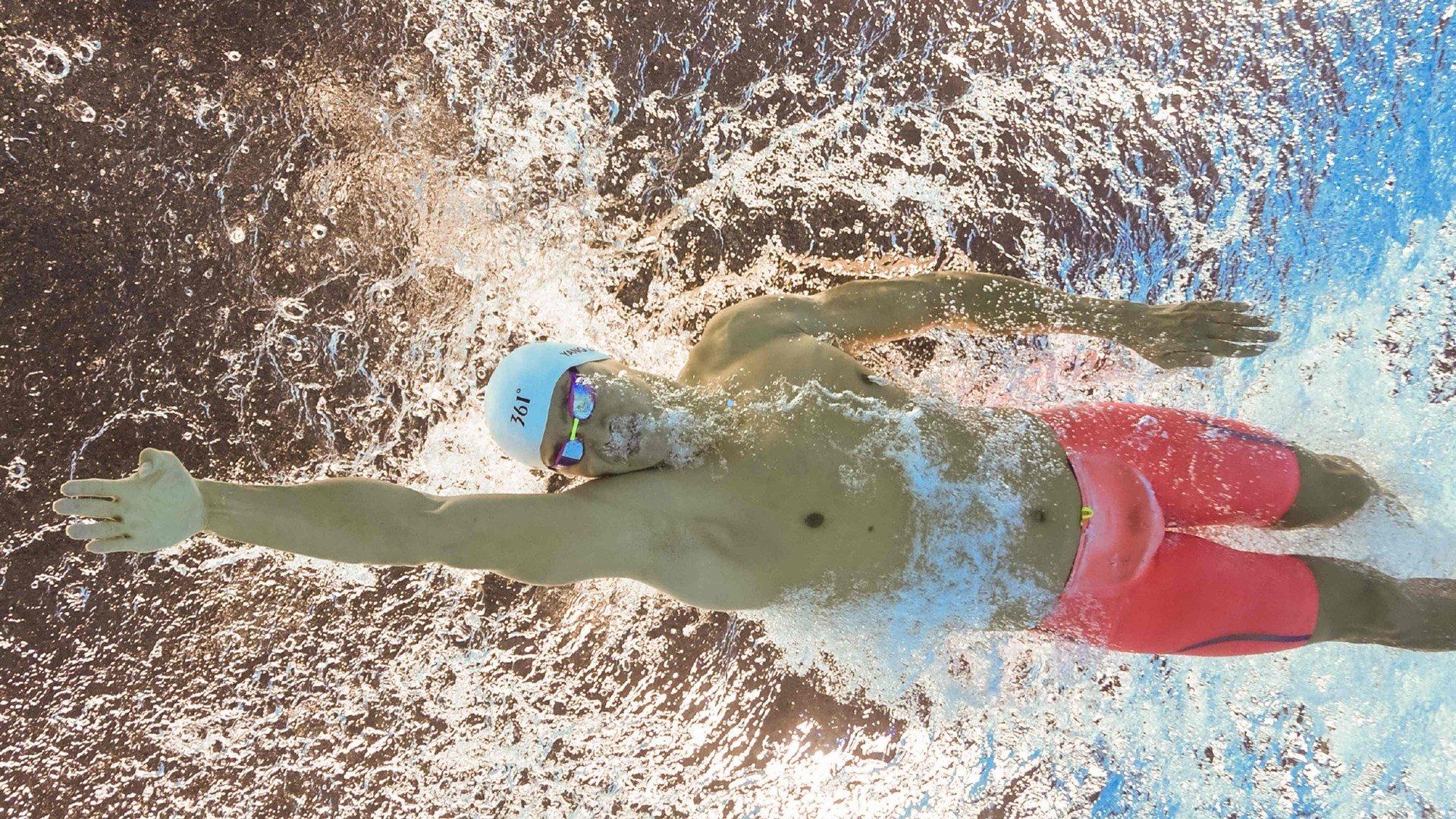 决胜时刻显神威！哈里斯抢断助攻纳托尔快攻飞扣 怒吼这次不会丢了！定胜局